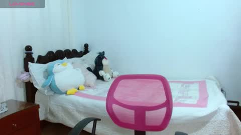 p_sweet_ online show from 12/27/24, 10:26