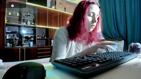 Ella online show from 01/25/25, 06:34