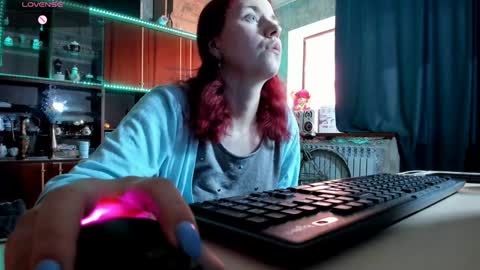 Ella online show from 02/05/25, 12:06