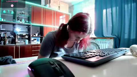 Ella online show from 03/06/25, 01:14