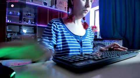 Ella online show from 03/09/25, 09:46