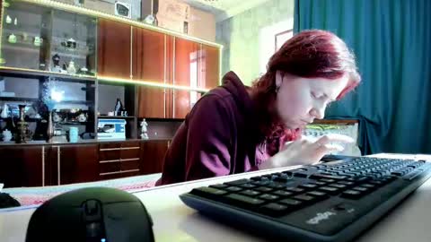 Ella online show from 03/12/25, 09:23