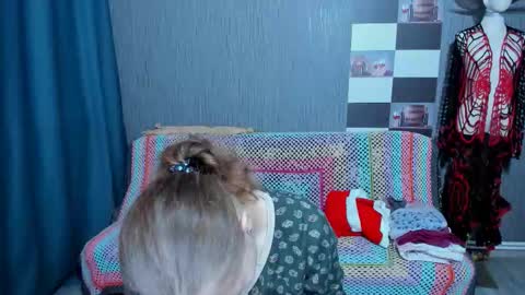 Ella online show from 12/15/25, 07:34