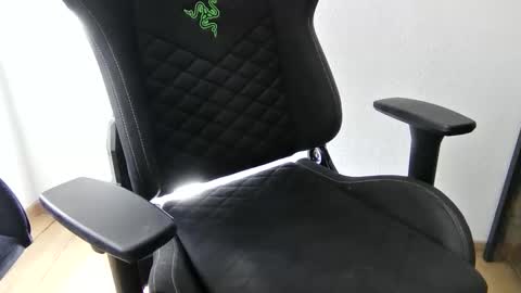 paauljdhd122 online show from 03/08/26, 12:42