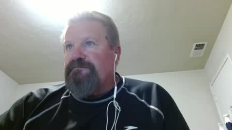 Snapshot of pablito2513 chatting on 06/21/26, 12:19 pablito2513 online show from 06/21/26, 12:19