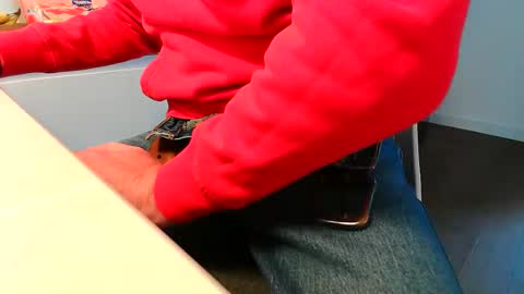 Snapshot of pablo19692017 chatting on 03/12/26, 09:48 pablo19692017 online show from 03/12/26, 09:48