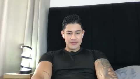 Javi    online show from 04/19/26, 08:55