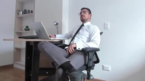 pablo rincon95 online show from 02/12/25, 05:05