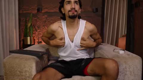 Snapshot of pablo_russoo chatting on 03/03/26, 03:01 pablo online show from 03/03/26, 03:01