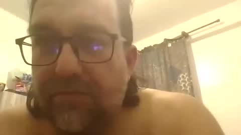 Snapshot of pabloarica123 chatting on 09/17/25, 03:30 Pablo arica online show from 09/17/25, 03:30