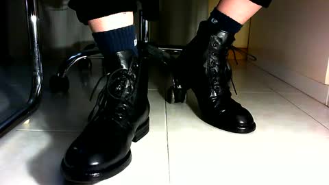 Snapshot of pablomenesssl chatting on 01/04/25, 02:04 Pablo Meness online show from 01/04/25, 02:04