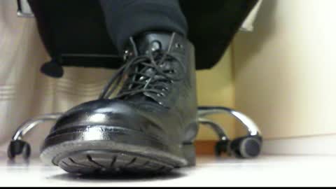 Snapshot of pablomenesssl chatting on 01/08/25, 09:55 Pablo Meness online show from 01/08/25, 09:55