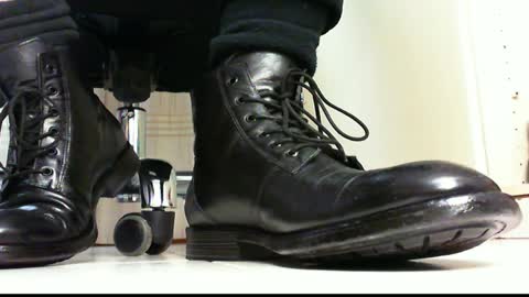 Snapshot of pablomenesssl chatting on 01/10/25, 08:07 Pablo Meness online show from 01/10/25, 08:07