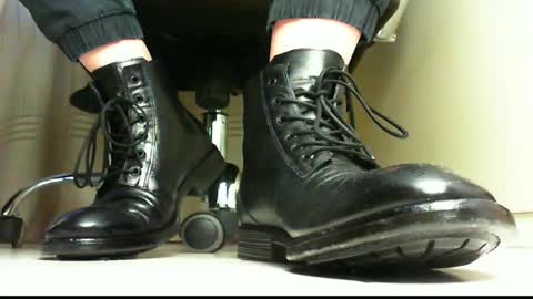 Snapshot of pablomenesssl chatting on 01/11/25, 03:20 Pablo Meness online show from 01/11/25, 03:20