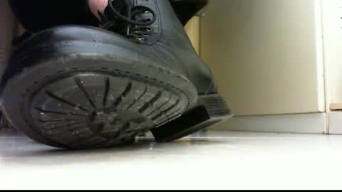 Snapshot of pablomenesssl chatting on 01/12/25, 10:54 Pablo Meness online show from 01/12/25, 10:54