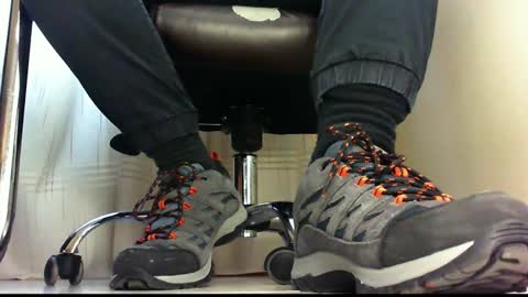 Snapshot of pablomenesssl chatting on 01/15/25, 02:24 Pablo Meness online show from 01/15/25, 02:24