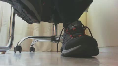 Snapshot of pablomenesssl chatting on 02/06/25, 10:26 Pablo Meness online show from 02/06/25, 10:26