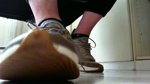 Snapshot of pablomenesssl chatting on 02/09/25, 02:29 Pablo Meness online show from 02/09/25, 02:29