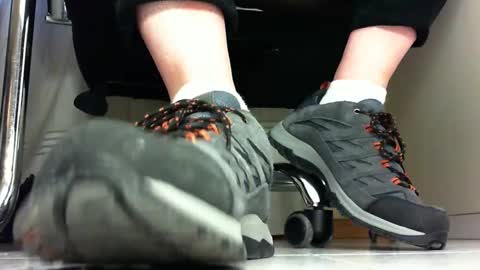 Snapshot of pablomenesssl chatting on 02/12/25, 04:33 Pablo Meness online show from 02/12/25, 04:33