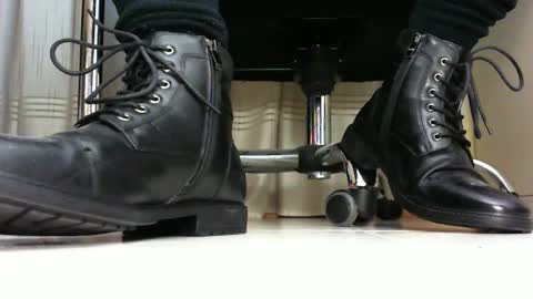 Snapshot of pablomenesssl chatting on 02/14/25, 07:02 Pablo Meness online show from 02/14/25, 07:02