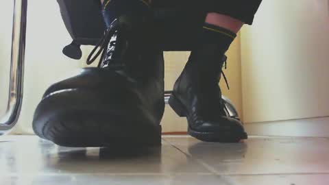 Snapshot of pablomenesssl chatting on 02/24/25, 10:26 Pablo Meness online show from 02/24/25, 10:26