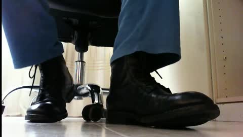 Snapshot of pablomenesssl chatting on 03/09/25, 08:40 Pablo Meness online show from 03/09/25, 08:40