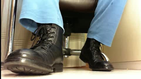 Snapshot of pablomenesssl chatting on 03/09/25, 05:28 Pablo Meness online show from 03/09/25, 05:28