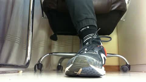 Snapshot of pablomenesssl chatting on 03/11/25, 05:57 Pablo Meness online show from 03/11/25, 05:57