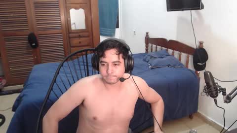 Snapshot of pablomingo chatting on 11/20/25, 08:03 pablomingo online show from 11/20/25, 08:03