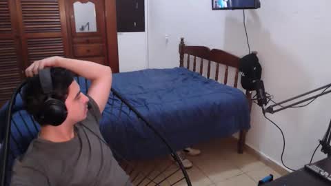 Snapshot of pablomingo chatting on 11/26/25, 09:21 pablomingo online show from 11/26/25, 09:21