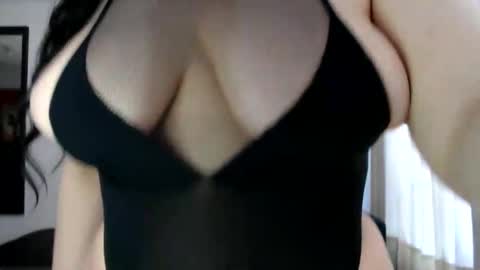 Page 3 online show from 10/20/25, 08:20