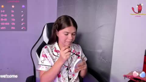 Paige online show from 11/18/25, 04:50