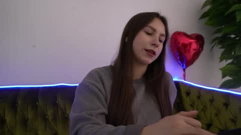 Paige online show from 02/19/25, 10:12