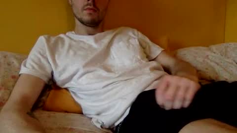 Snapshot of paintdude424 chatting on 12/25/24, 07:34 paintdude424 online show from 12/25/24, 07:34