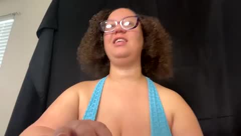 Snapshot of paisleehaze chatting on 12/16/24, 04:16 Paislee Haze online show from 12/16/24, 04:16