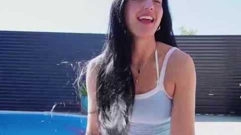 Snapshot of pakeha_princess chatting on 09/14/25, 11:15 Holly  online show from 09/14/25, 11:15