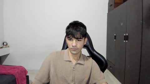 pakun_ online show from 01/05/25, 11:22