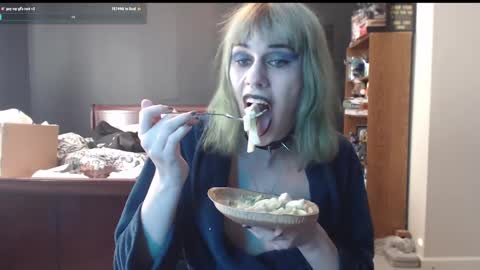 Snapshot of palaceofmalice chatting on 01/14/25, 07:32 palaceofmalice online show from 01/14/25, 07:32