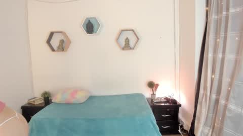 Paloma  online show from 02/14/25, 12:41