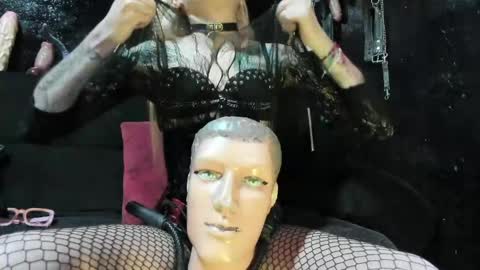 Paloma online show from 04/29/26, 09:43