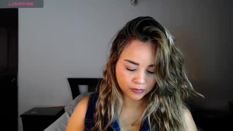 Snapshot of pam_gomez chatting on 01/14/25, 02:43 pam gomez online show from 01/14/25, 02:43