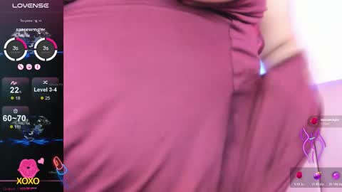 Snapshot of pamela_dimantis_ chatting on 10/26/25, 04:07 Pamela online show from 10/26/25, 04:07