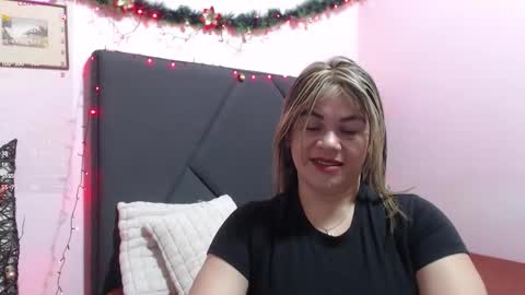 pamela_echeverria online show from 12/03/25, 10:24
