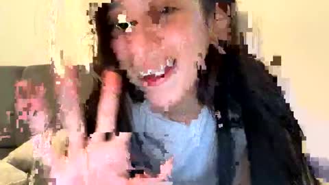 Snapshot of pamela_milleer chatting on 04/17/26, 12:24 pamela_milleer online show from 04/17/26, 12:24