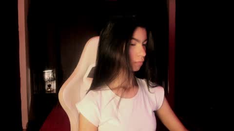 Snapshot of pamelaascott chatting on 05/26/26, 04:19 P A M online show from 05/26/26, 04:19