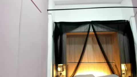 Snapshot of pamelaascott chatting on 06/18/26, 04:02 P A M online show from 06/18/26, 04:02