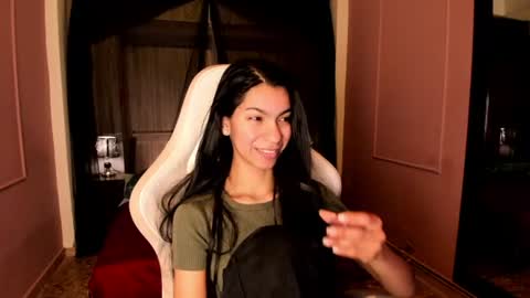 Snapshot of pamelaascott chatting on 07/09/26, 04:38 P A M online show from 07/09/26, 04:38