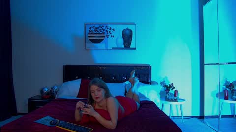 Snapshot of pamelablair chatting on 01/25/25, 01:43 Pamela Blair online show from 01/25/25, 01:43