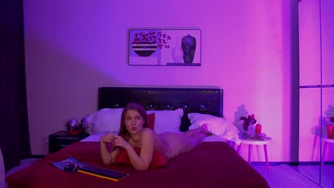 Snapshot of pamelablair chatting on 02/01/25, 02:16 Pamela Blair online show from 02/01/25, 02:16