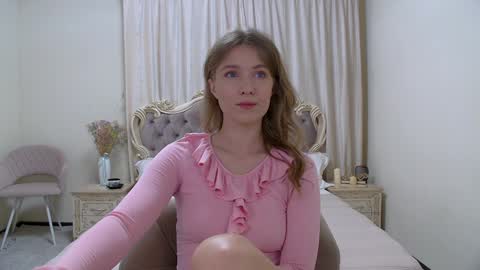 Snapshot of pamelablair chatting on 02/04/25, 06:04 Pamela Blair online show from 02/04/25, 06:04